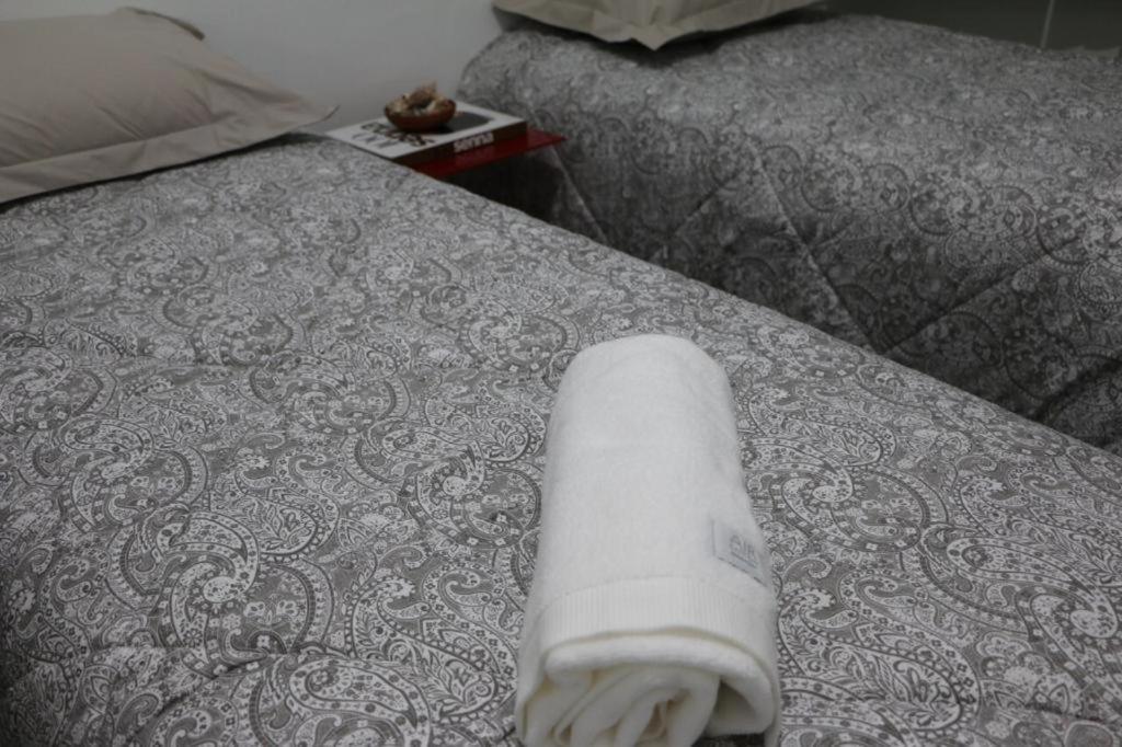 Excelente Quarto Com Cama De Casal King Em Casa Perto Do Aeroporto De Curitiba São José dos Pinhais Eksteriør billede